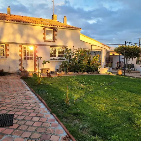 La Genotière Bed & Breakfast 3*